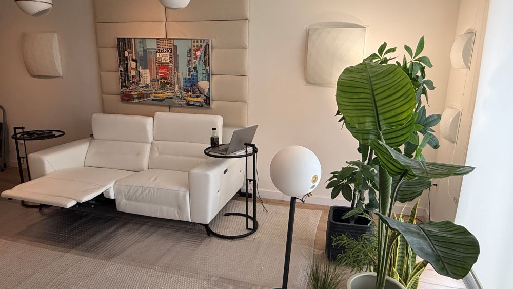 blanc room 3.jpg